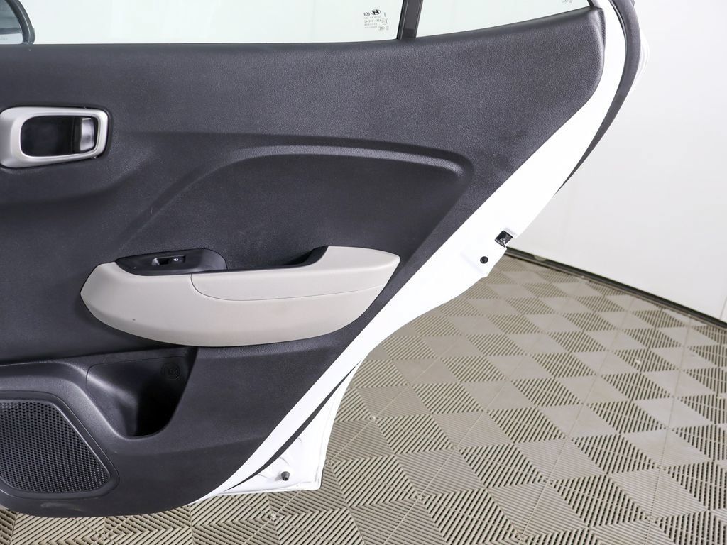 Certified 2026 Hyundai Venue SEL FWD image 22