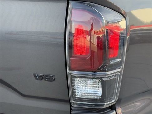 Used 2022 Toyota Tacoma Limited w/ Nightshade Package image 6
