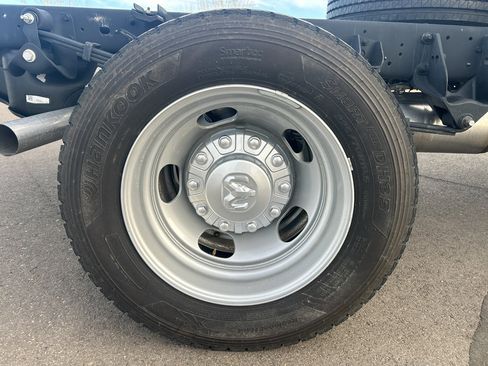 Used 2024 RAM 5500 Tradesman AWD/4WD image 27