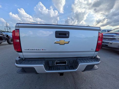 Used 2017 Chevrolet Colorado LT w/ LT Convenience Package AWD/4WD image 6