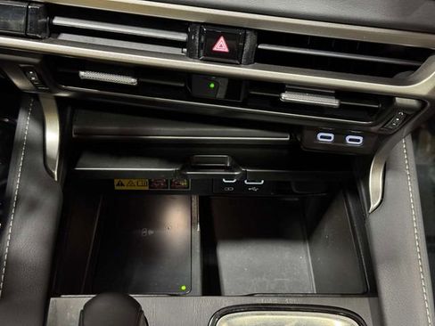 Used 2024 Lexus RX 350 Premium w/ Convenience Package image 17