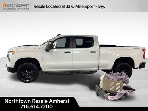 Used 2022 Chevrolet Silverado 1500 LT Trail Boss w/ Protection Package AWD/4WD image 2