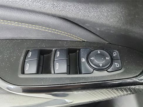 Used 2025 Chevrolet Trax LT w/ Driver Confidence Package FWD image 10