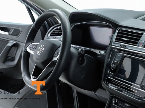 Used 2023 Volkswagen Tiguan S image 34