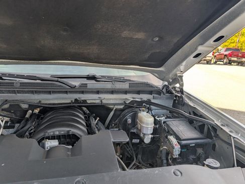 Used 2018 Chevrolet Silverado 1500 Custom image 23