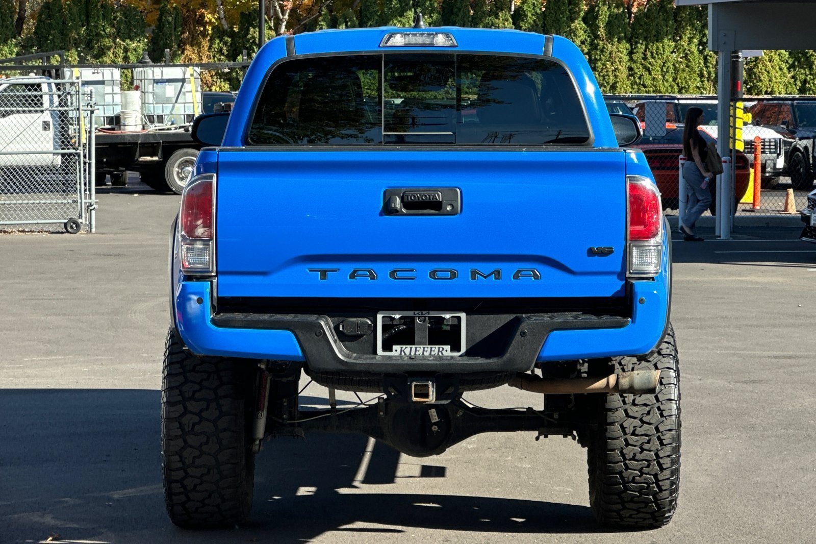 Used 2020 Toyota Tacoma TRD Off-Road w/ TRD Premium Off Road Package AWD/4WD image 5