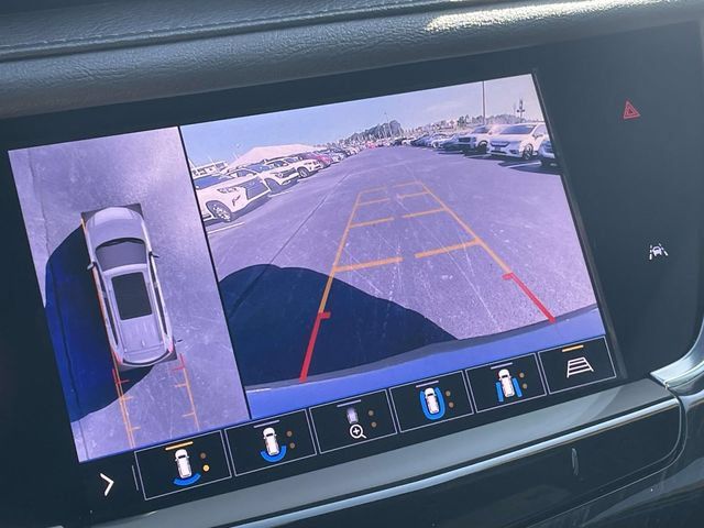 Used 2020 Cadillac XT6 Premium Luxury AWD/4WD image 29