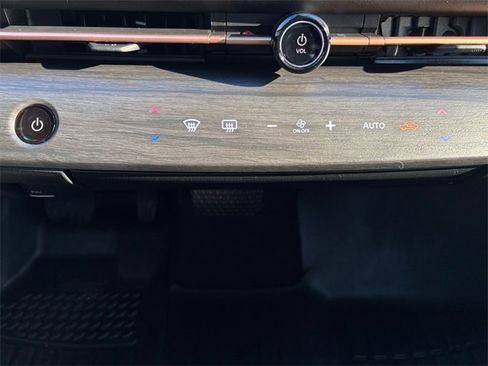 Used 2023 Nissan Ariya FWD image 23