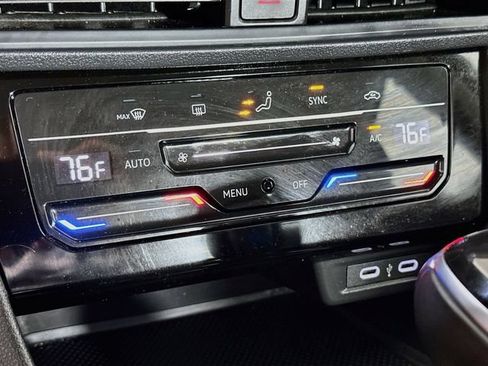 Certified 2025 Volkswagen Jetta S FWD image 16