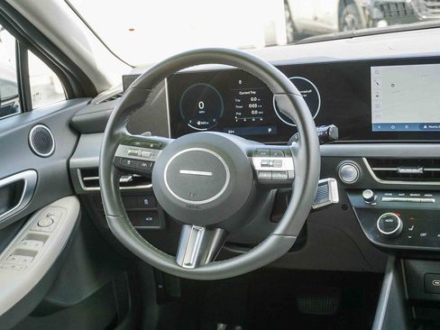 Certified 2024 Hyundai Sonata SEL w/ Convenience Package image 17