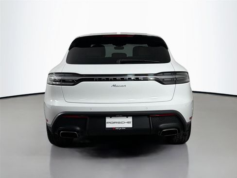 Certified 2026 Porsche Macan AWD/4WD image 6