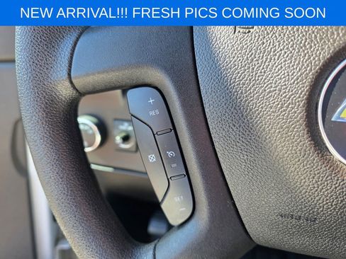 Used 2024 Chevrolet Express 2500 w/ Driver Convenience Package image 10