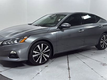 Used 2022 Nissan Altima 2.5 Platinum