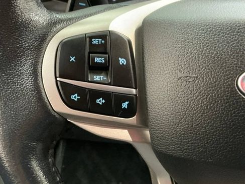 Used 2020 Ford Explorer XLT RWD image 24