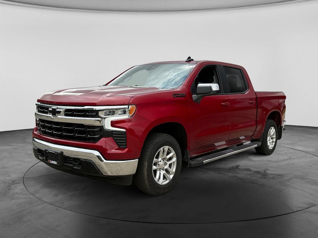 Used 2023 Chevrolet Silverado 1500 LT w/ Z71 Off-Road Package AWD/4WD image 4