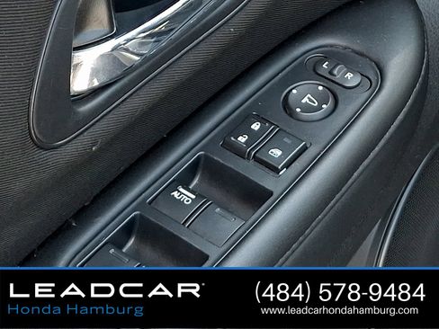 Used 2018 Honda HR-V LX image 25