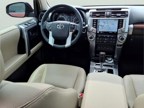 Used 2024 Toyota 4Runner Limited AWD/4WD image 6