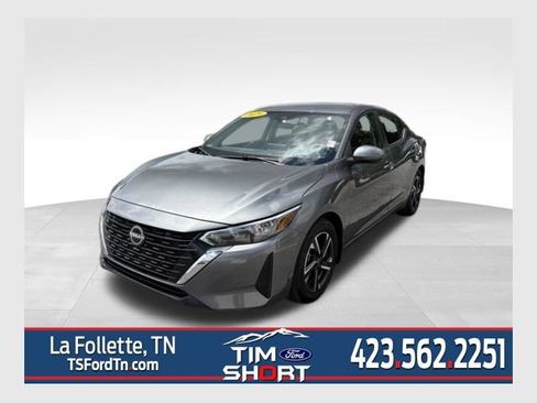 Used 2025 Nissan Sentra SV FWD image 1
