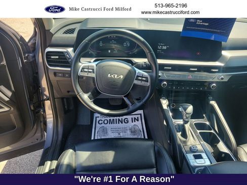 Used 2024 Kia Telluride S w/ S Sunroof Package FWD image 11