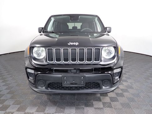 Used 2023 Jeep Renegade Latitude AWD/4WD image 11