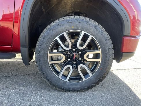 Used 2023 GMC Sierra 1500 AT4 w/ AT4 Preferred Package image 30