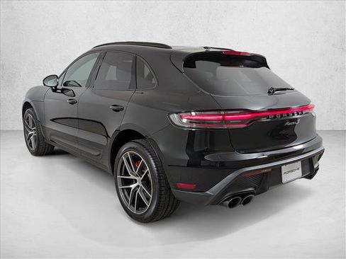 Certified 2025 Porsche Macan S image 3