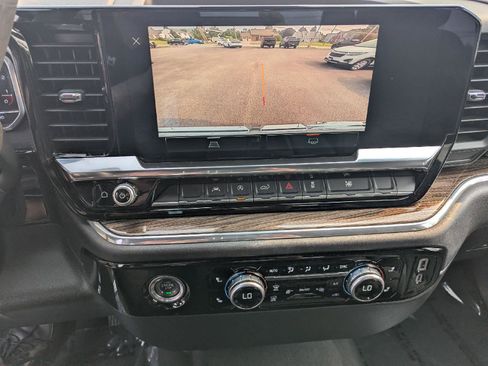Used 2024 GMC Sierra 1500 Elevation AWD/4WD image 16
