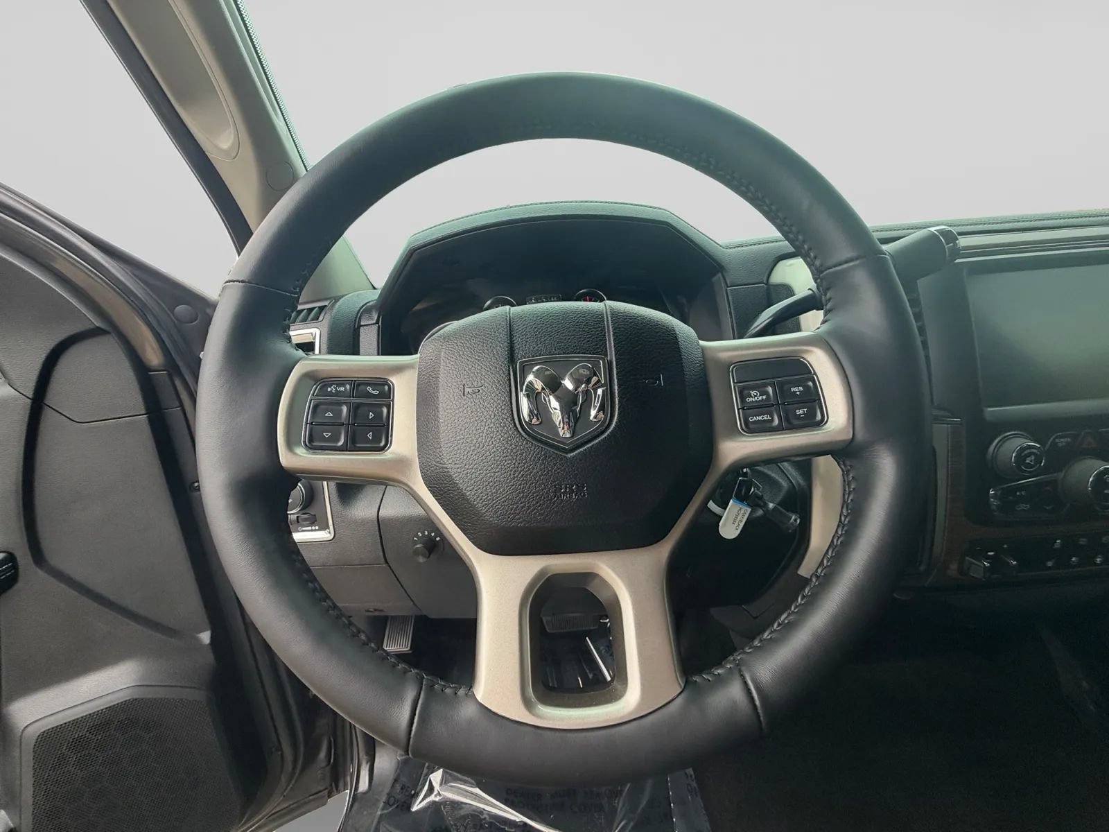 Used 2017 RAM 2500 Laramie AWD/4WD image 20