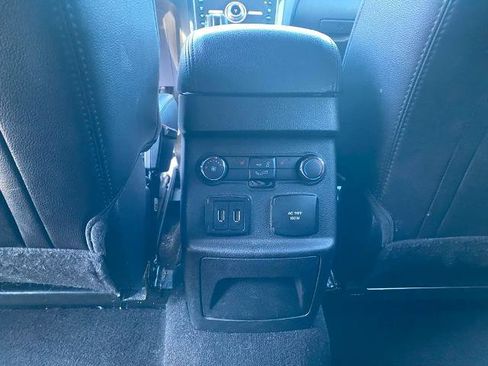 Certified 2019 Ford Explorer Limited w/ Class III Trailer Tow Package image 31