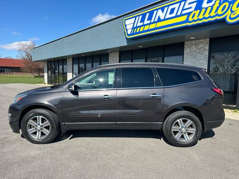 Used 2015 Chevrolet Traverse LT FWD image 4