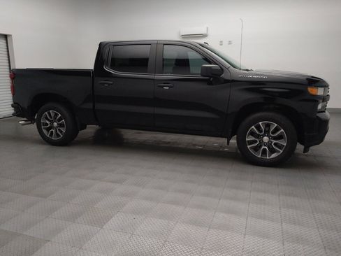 Used 2019 Chevrolet Silverado 1500 Custom w/ Custom Value Package image 11