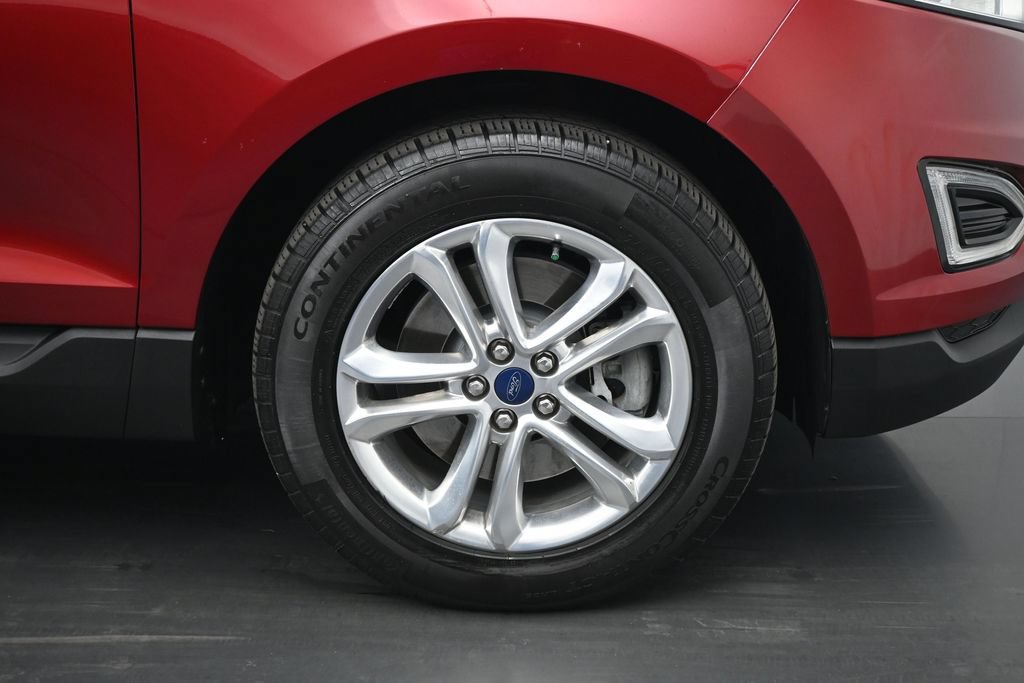 Used 2017 Ford Edge SEL w/ Equipment Group 201A AWD/4WD image 25