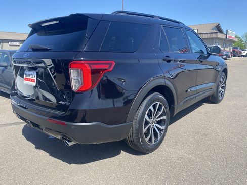 Used 2022 Ford Explorer ST-Line w/ Class IV Trailer Tow Package AWD/4WD image 2