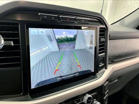 Certified 2021 Ford F150 XLT w/ Equipment Group 302A High image 22