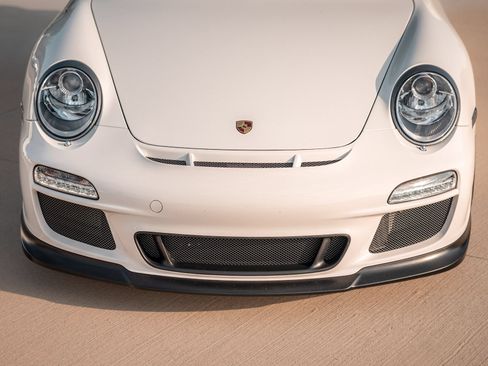 Used 2010 Porsche 911 GT3 RWD image 16