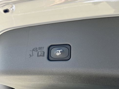 New 2026 Lincoln Nautilus Premier w/ Equipment Group 102A image 30