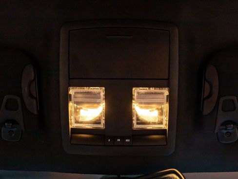 Used 2020 Dodge Challenger SRT Hellcat Redeye image 24