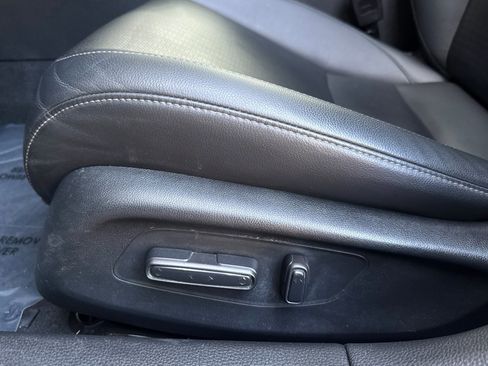 Used 2024 Honda Civic EX-L image 13