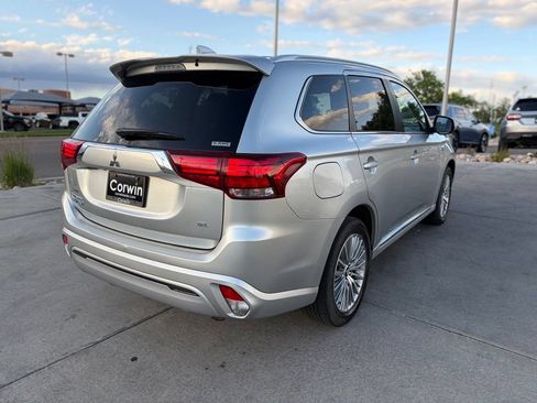 Used 2021 Mitsubishi Outlander 4WD Plug-In Hybrid image 7