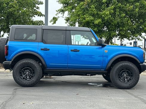 New 2026 Ford Bronco Badlands AWD/4WD image 3