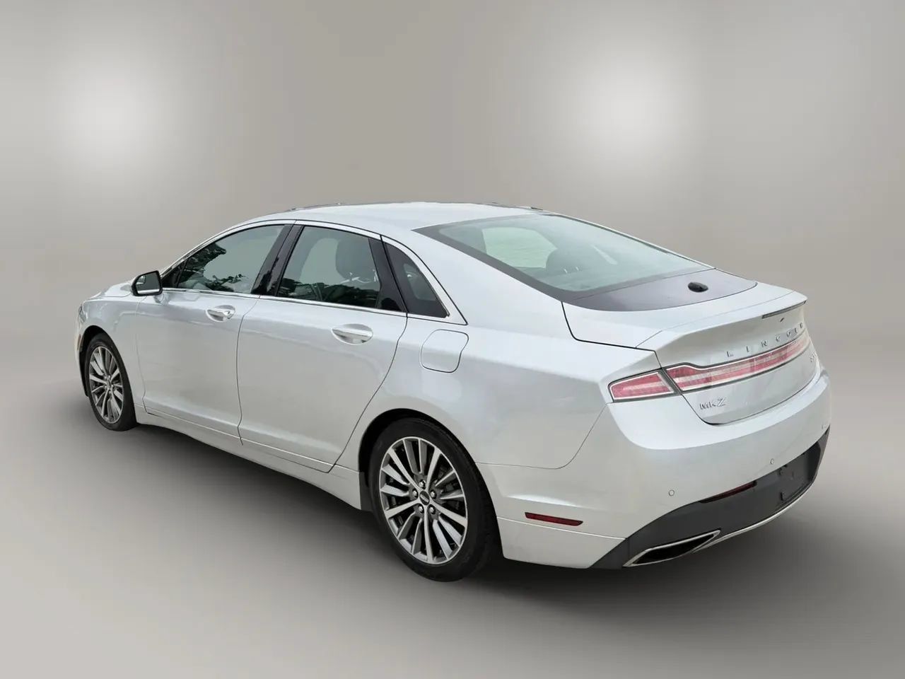 Used 2017 Lincoln MKZ Select w/ Climate Package AWD/4WD image 6