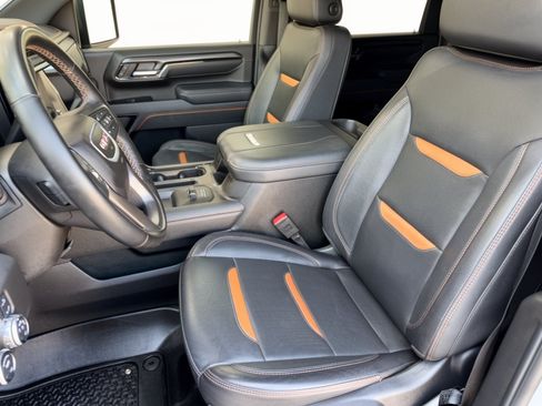 Certified 2025 GMC Sierra 3500 AT4 w/ Technology Package AWD/4WD image 5