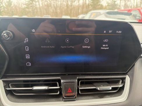 Used 2025 Chevrolet TrailBlazer LT AWD/4WD image 20