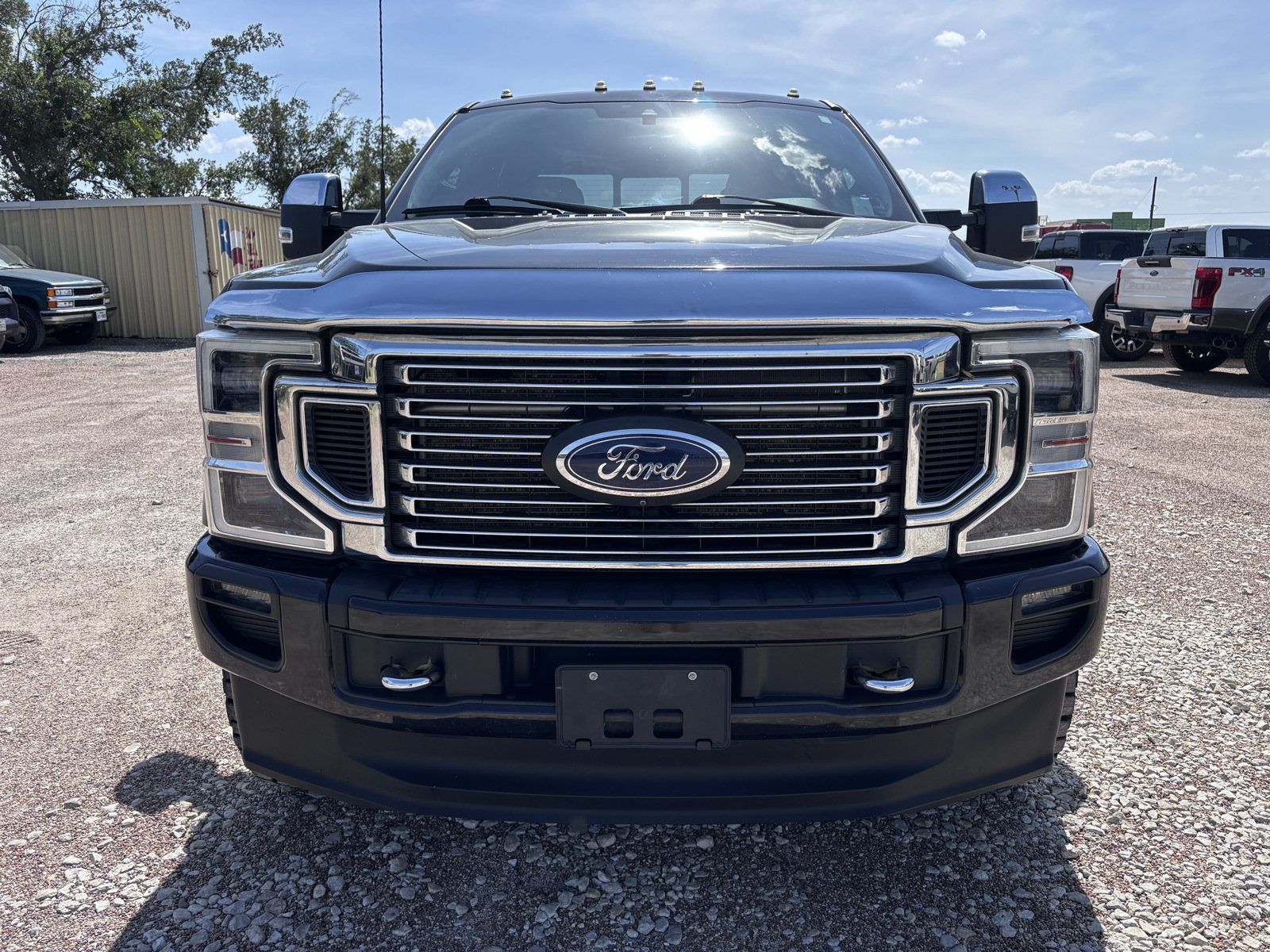 Used 2022 Ford F350 Platinum AWD/4WD image 9