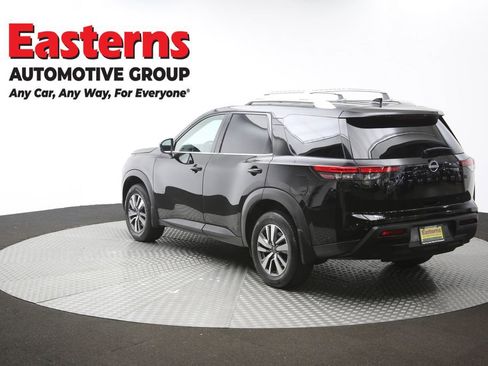Used 2023 Nissan Pathfinder SL w/ Lighting Package (N92) AWD/4WD image 65