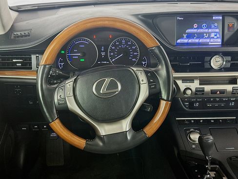 Used 2013 Lexus ES 300h w/ Luxury Pkg FWD image 18