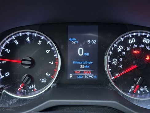 Certified 2022 Toyota RAV4 XLE Premium AWD/4WD image 13