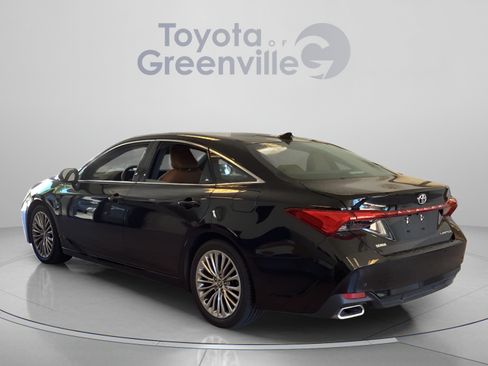 Certified 2022 Toyota Avalon Limited w/ Advanced Safety Package FWD image 4