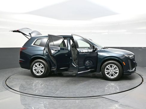 New 2025 Cadillac XT6 Luxury w/ LPO, Floor Liner Package image 40