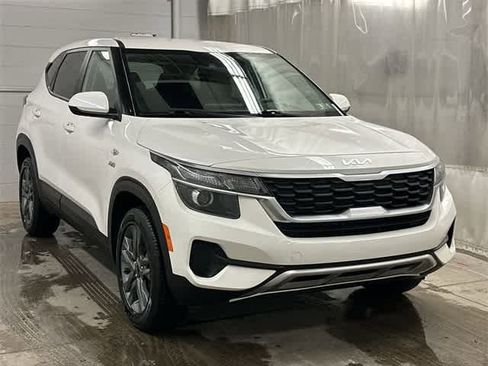 Used 2023 Kia Seltos LX image 28